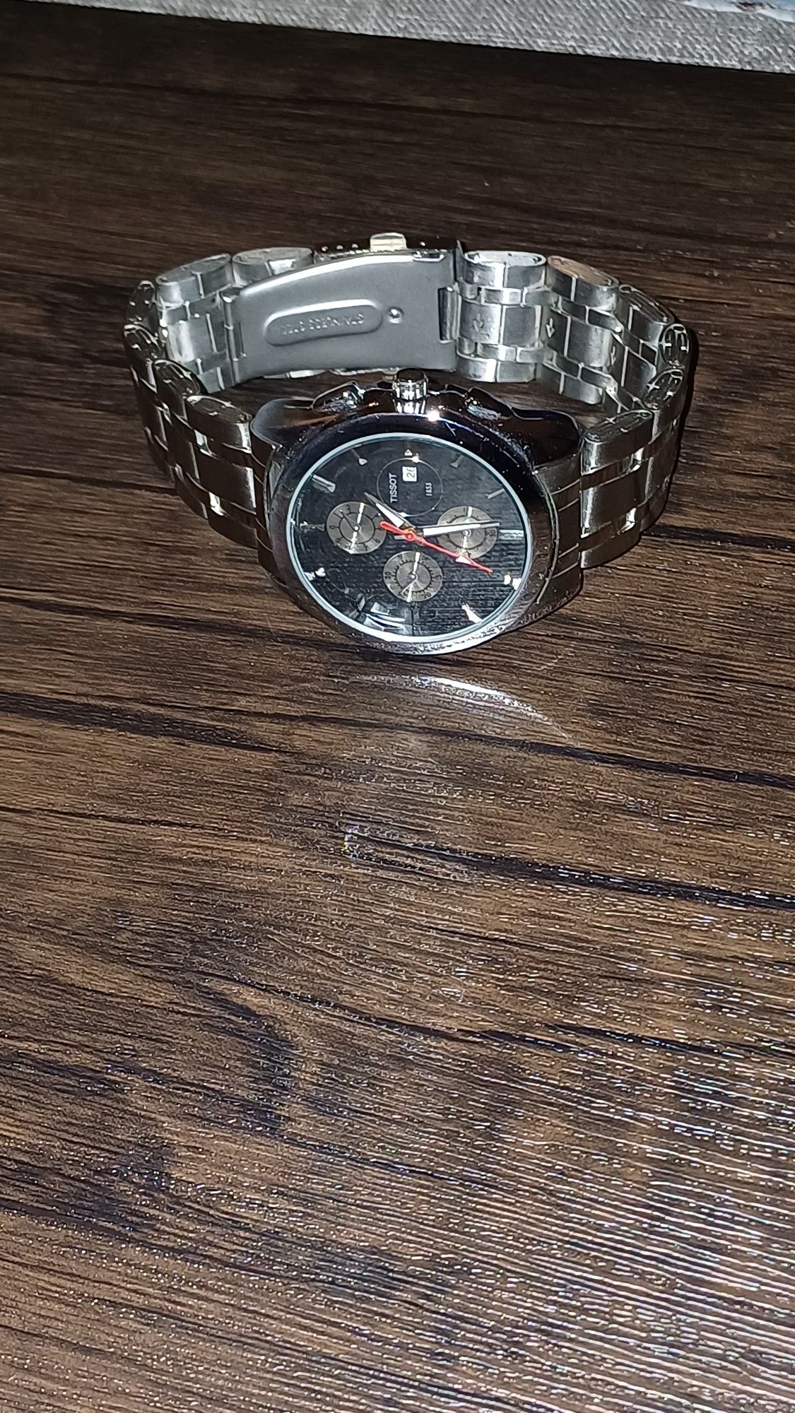 Наручные часы TISSOT
