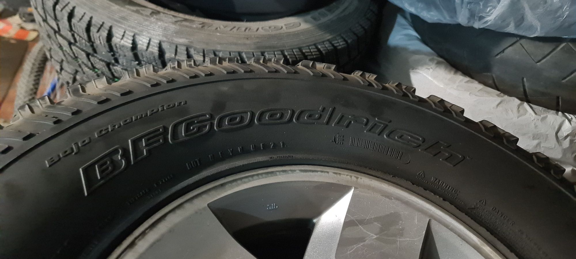 BFGoodrich All-Terrain T/A KO2 285/75 R16 116R