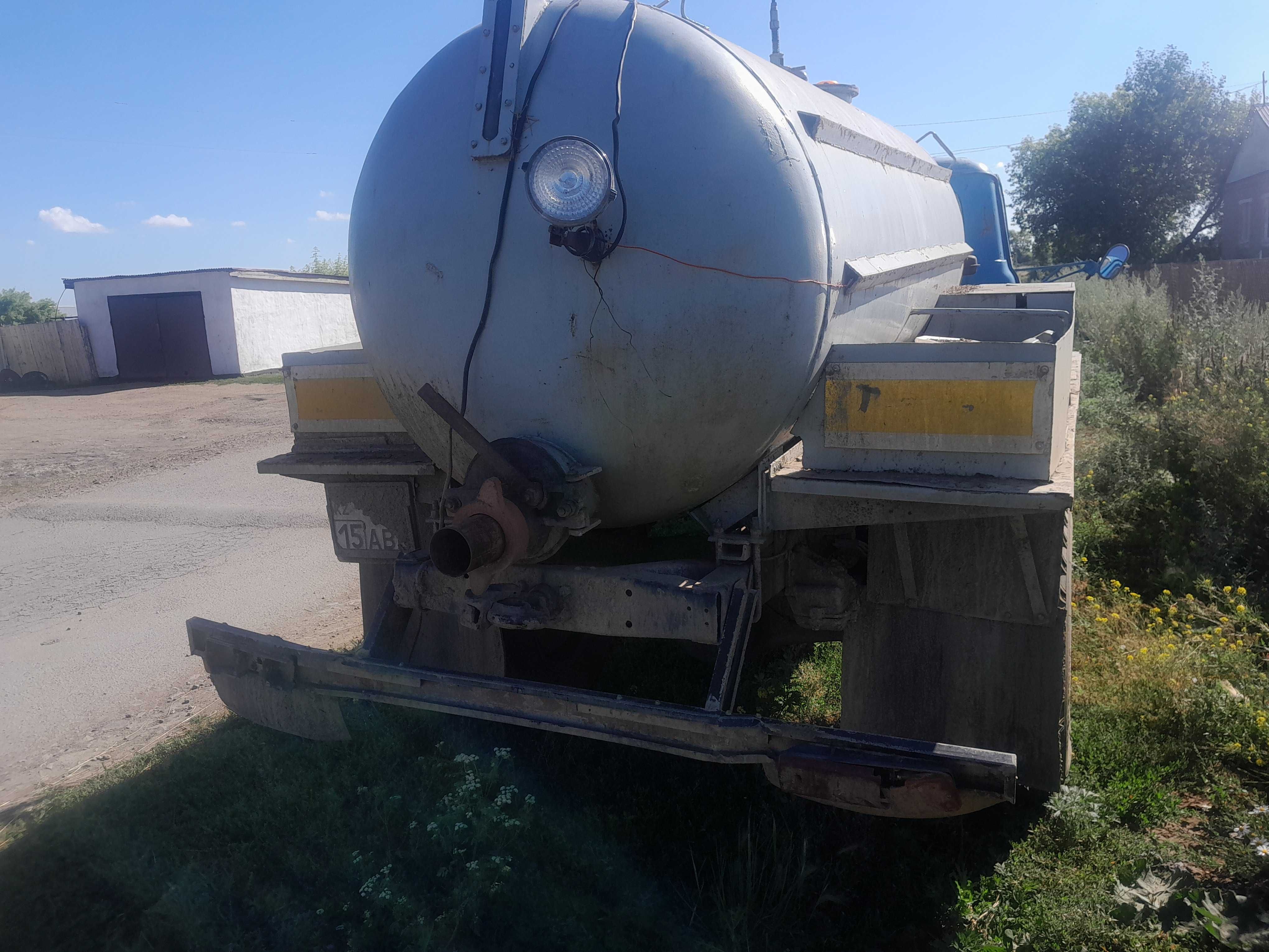 Продам две машины Газ53 ассенизатор