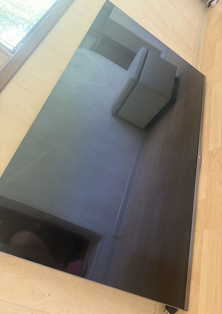 Продается телевизар LG, б/у, размер 123*70