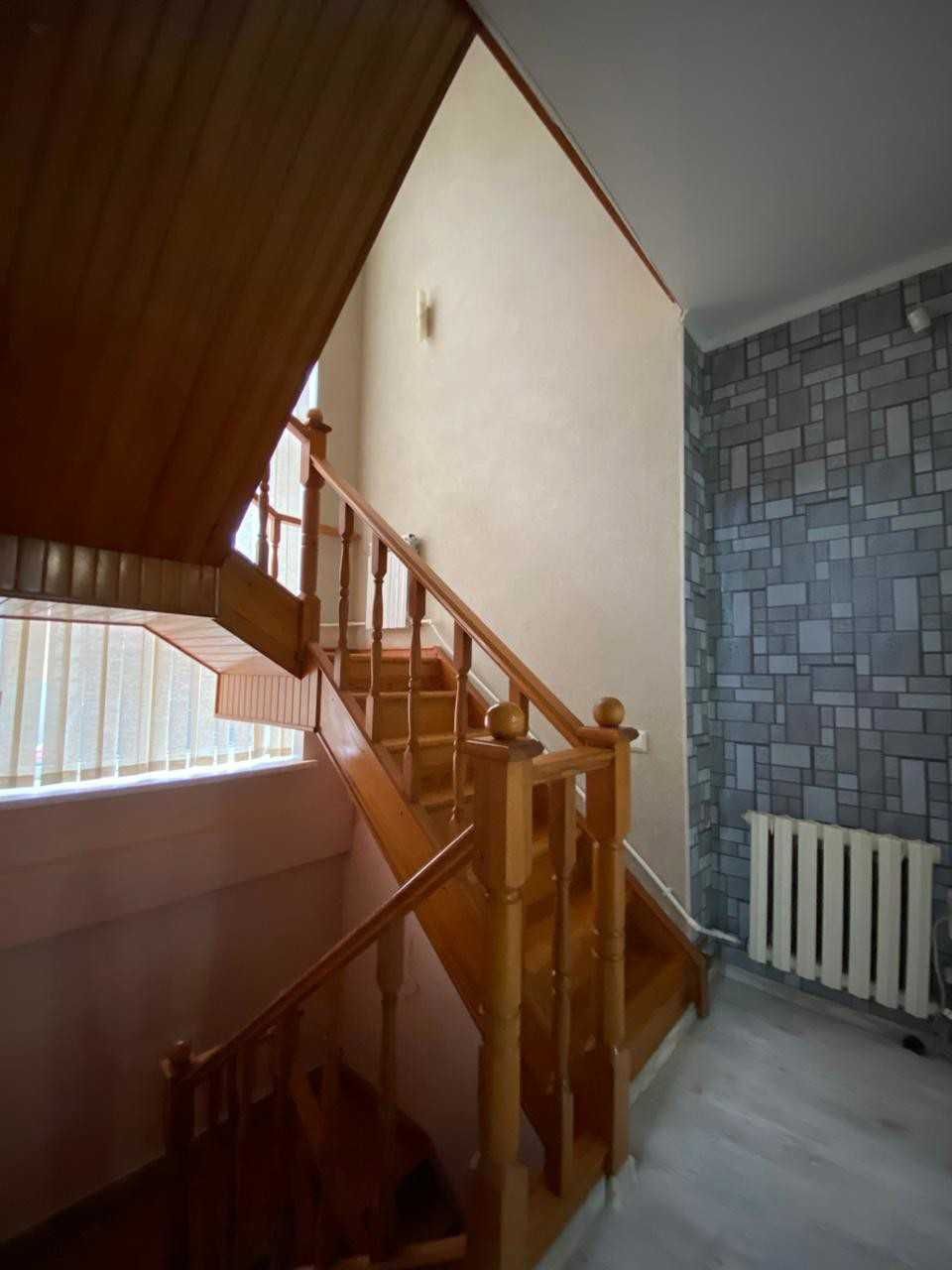 Продам коттедж в центре