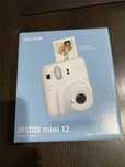 Продам фотоаппарат Instax mini 12