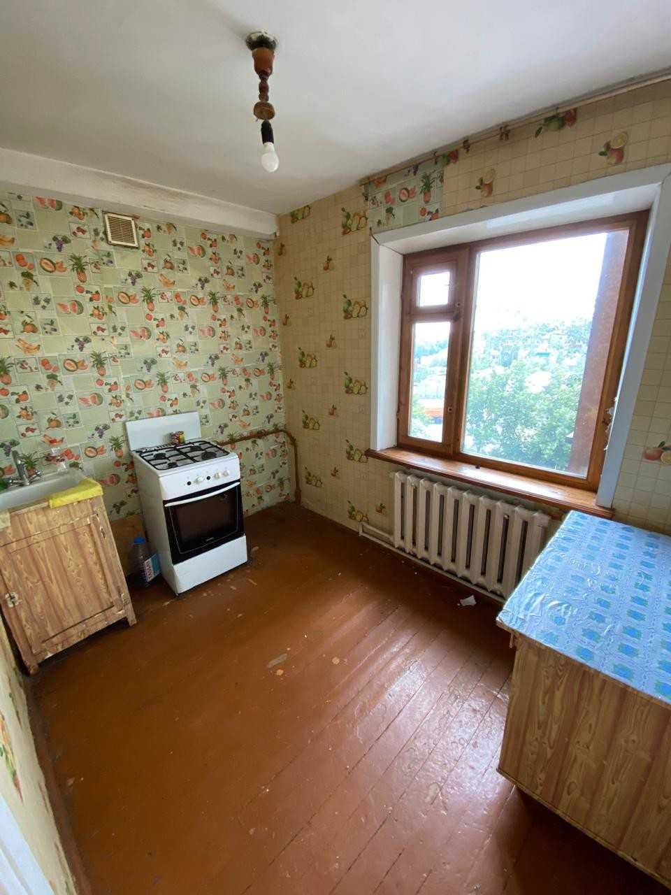 Продам 2-комнатную квартиру. Район Дом печати
