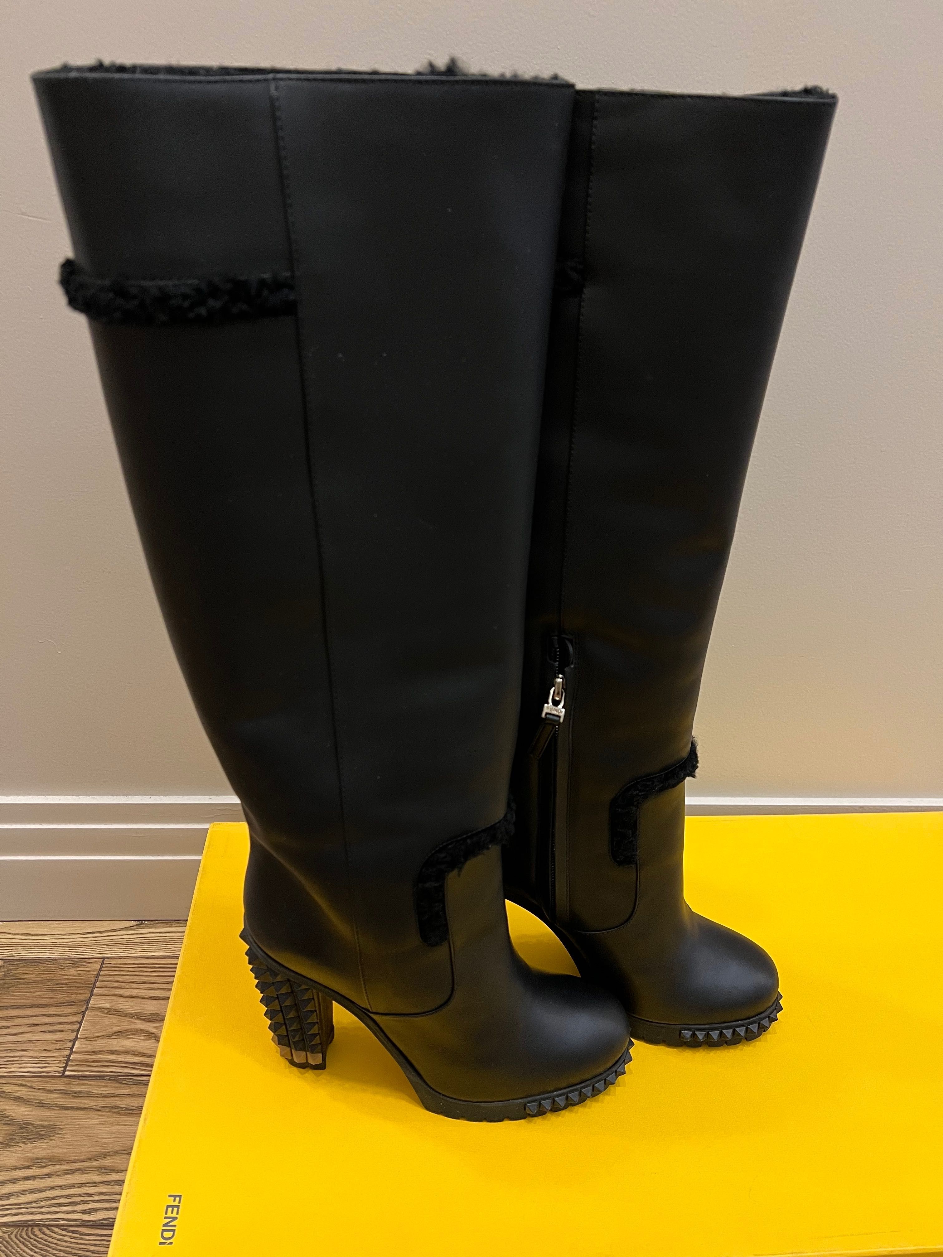 Fendi зимние сапоги на каблуке