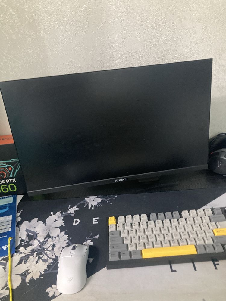 Продам rtx 4060 с монитором, клавиатурой и с мышкой