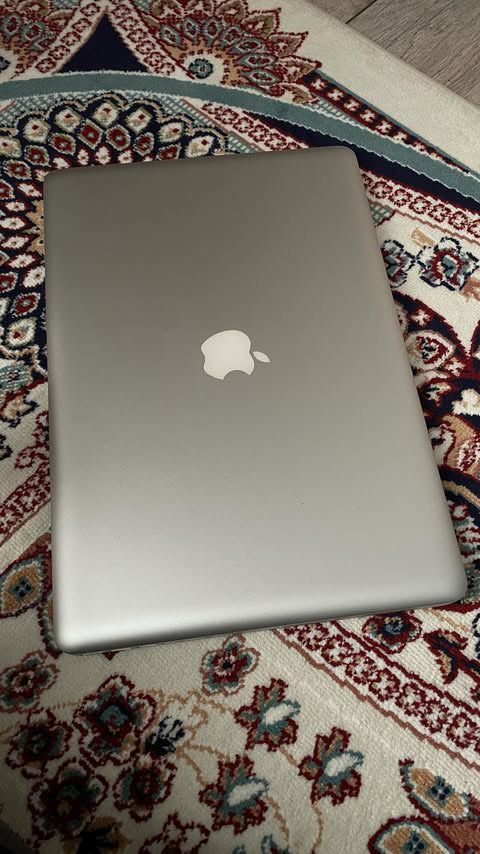 Продам Macbook Pro