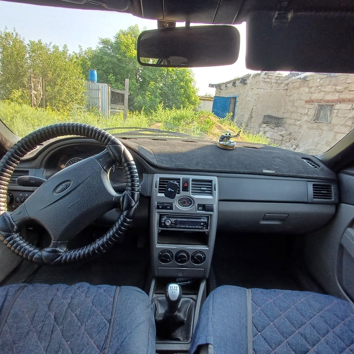ВАЗ 2170 Priora, 2011 г.в., 1.6 л, бензин, в хорошем состоянии
