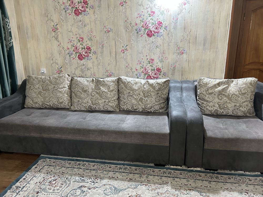 Продам диван с креслом в отличном состоянии