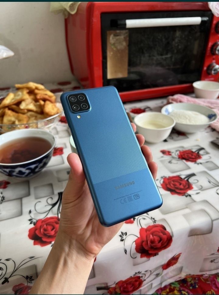 Samsung galaxy a12