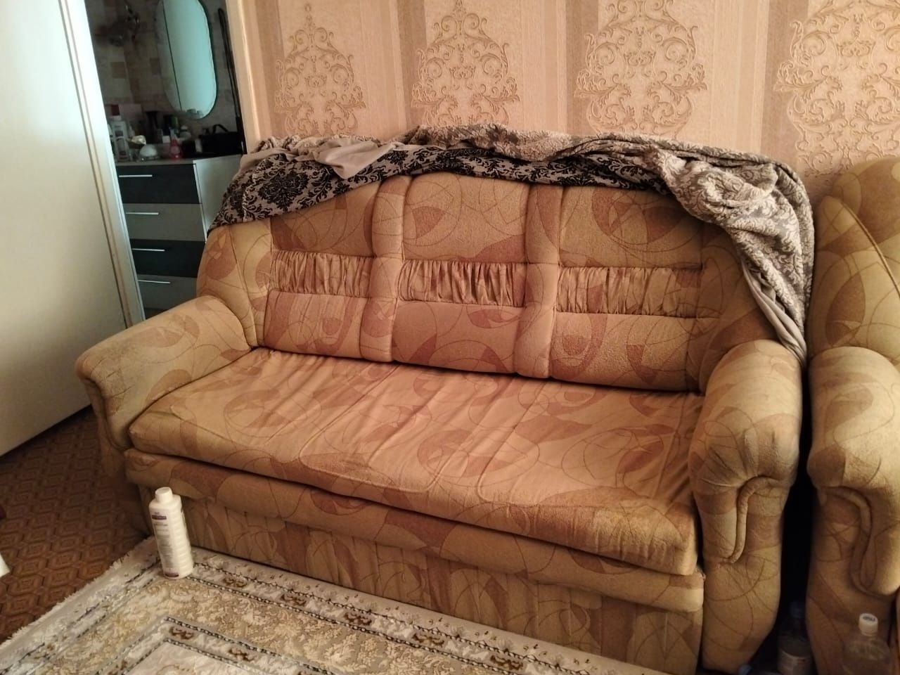 Продам 2 дивана, 1 диван, и 1 мини диван