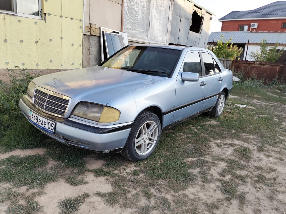 Продам мерса,2.2 дизель