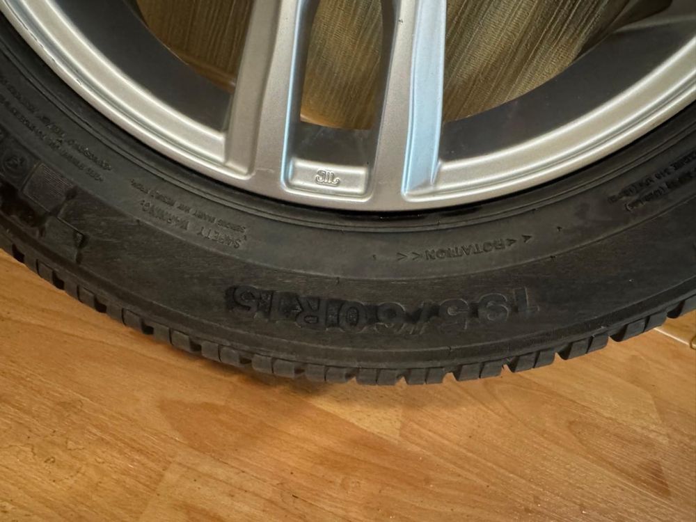 Диски с всесезонными шинами 195/60/R15