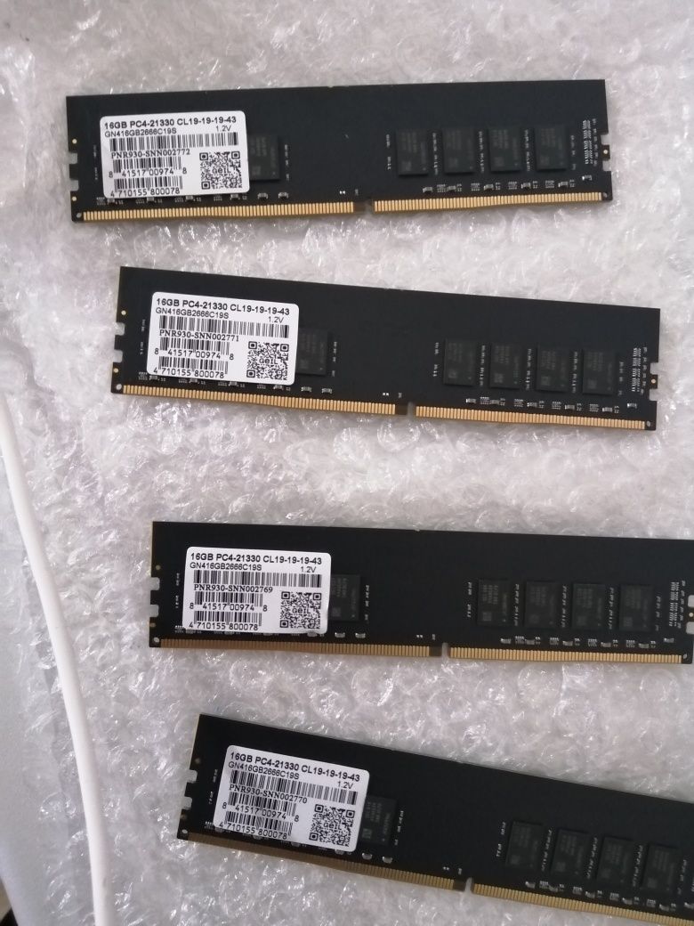 Продам ОЗУ 16 гб ddr4