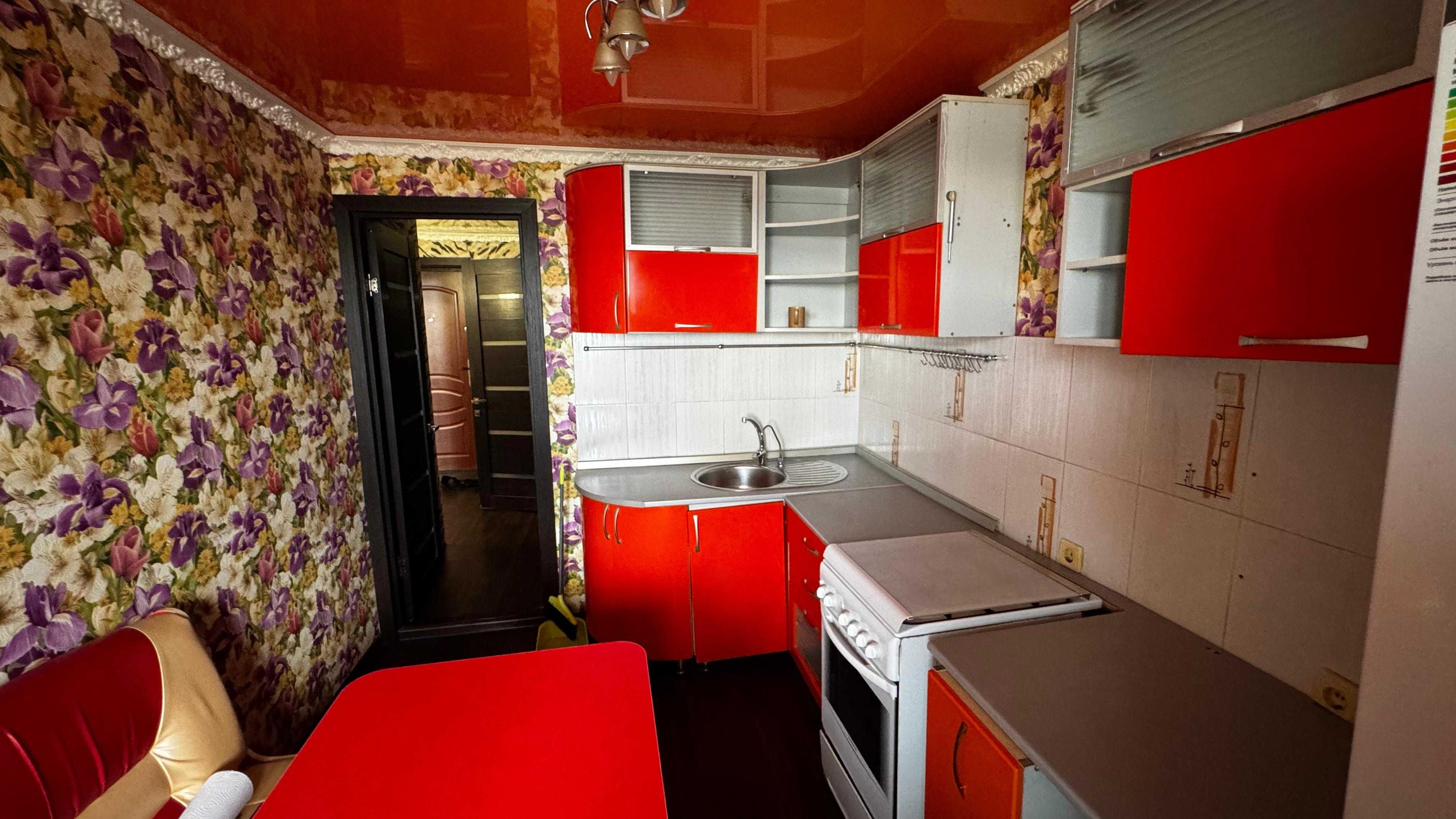 Продам 2х ком квартиру в р-не "Лагуны"