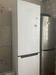 Белый холодильник indesit