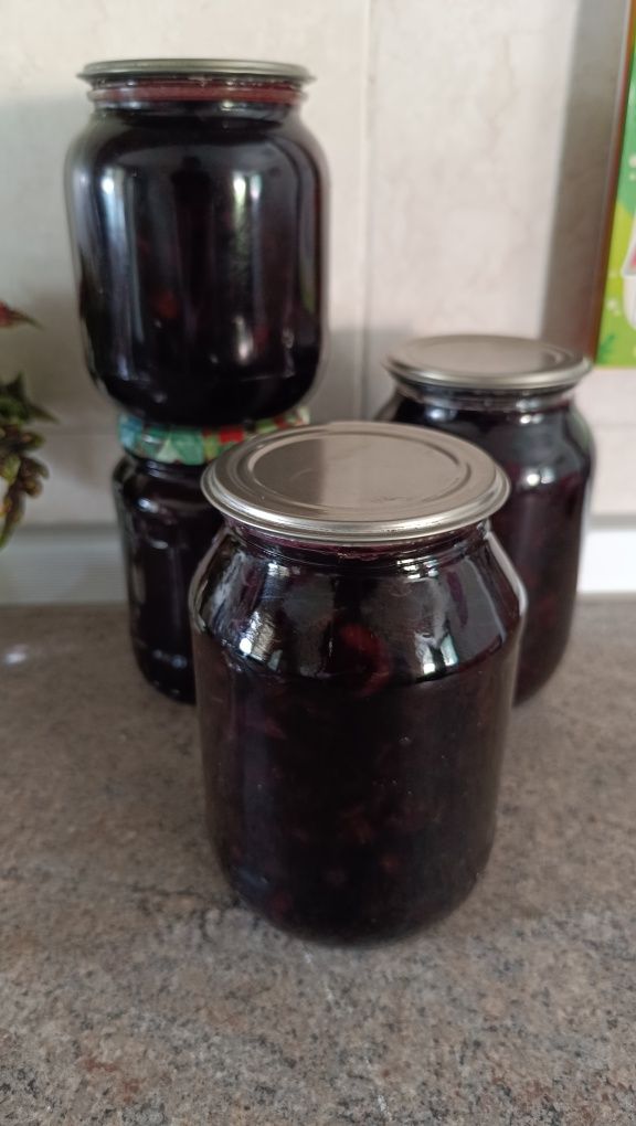 Компот домашний из колерованной вишни. Варенье из ташкентской вишни.