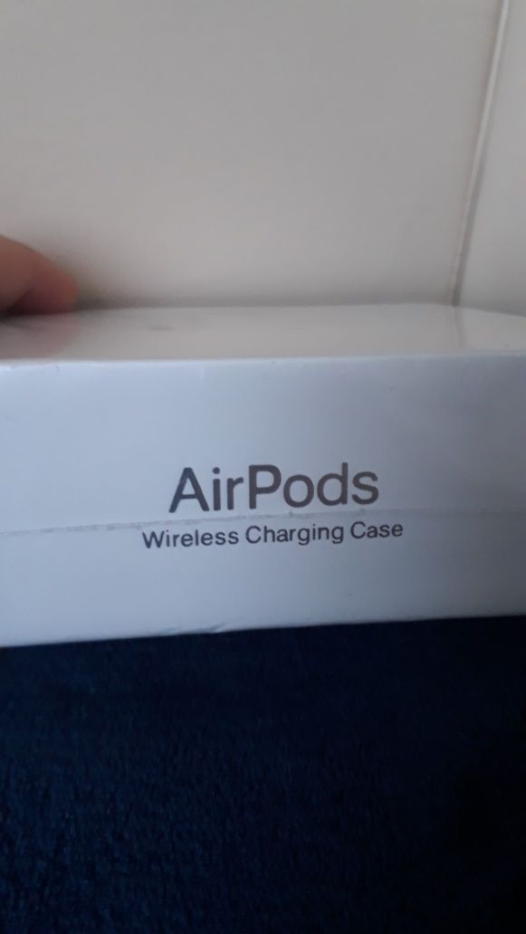 AiPods новые не разу не открывал в полном комплекте ещё в плёнке