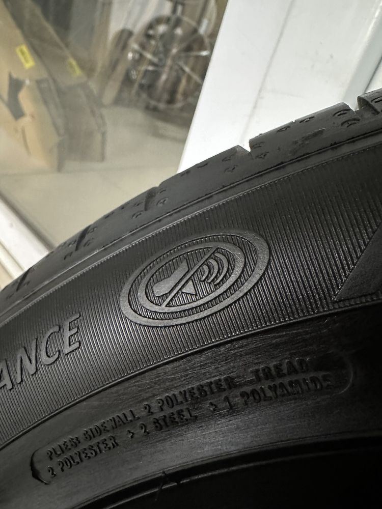 215 55 R17   Goodyear Камри летни шины  Рассрочка бар 12 ай