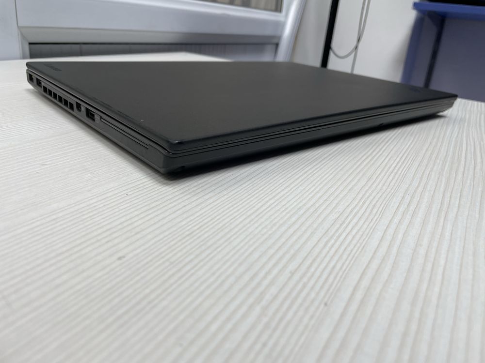 Lenovo ThinkPad Core i5-6th ОЗУ 8gb SSD 256gb мощный легкий ноутбук