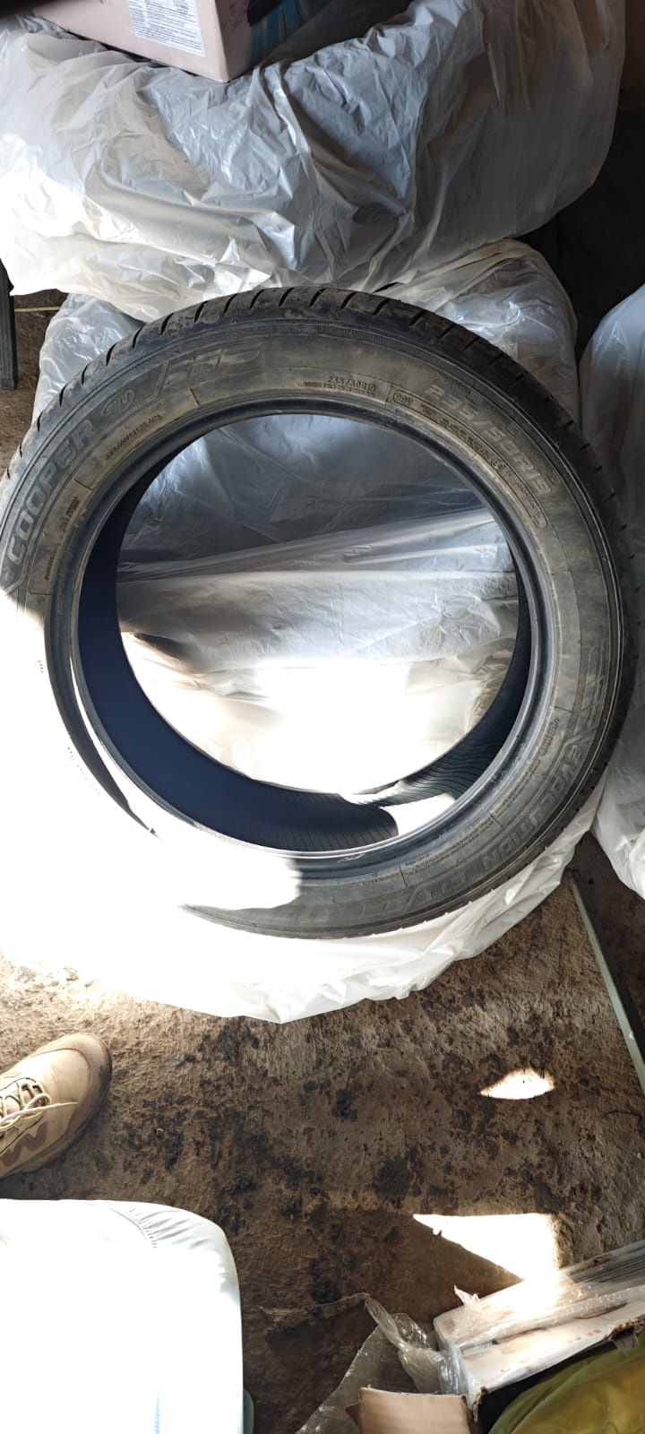 Продам шины летние r19