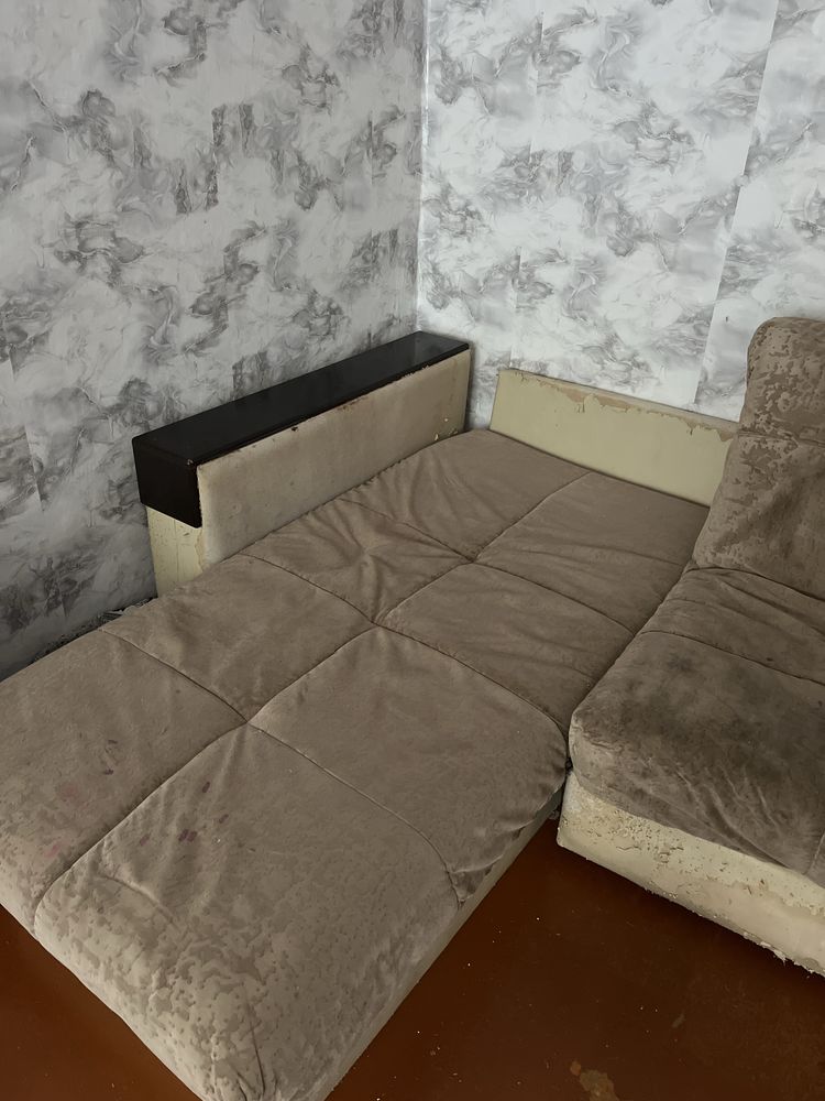 Отдам диван БЕСПЛАТНО