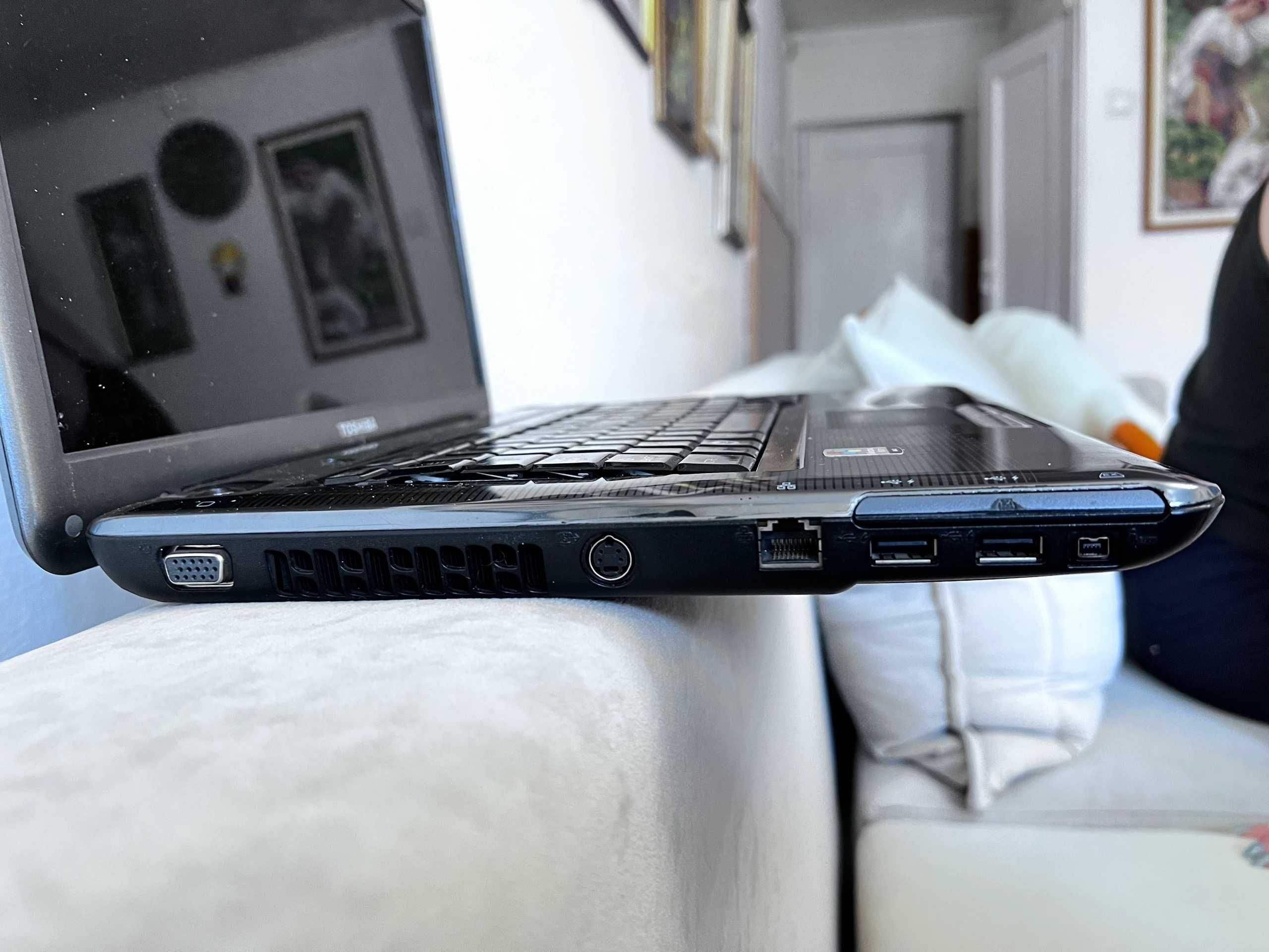 Ноутбук Toshiba SATELLITE