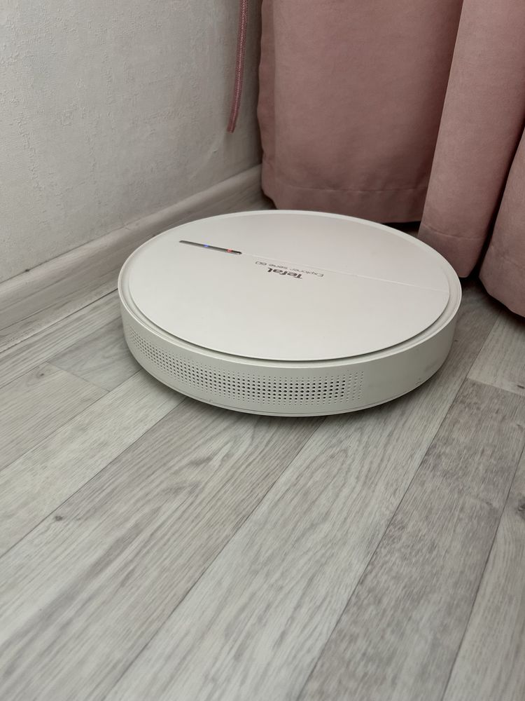 Продам робот пылесос TEFAL 60