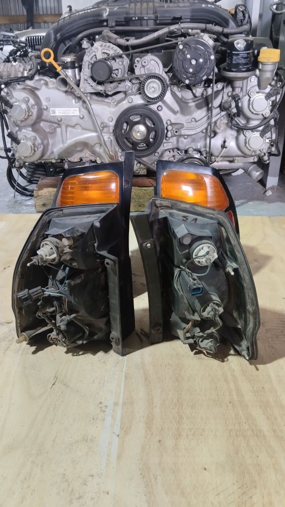Задние фонари Mitsubishi Pajero Montero sport