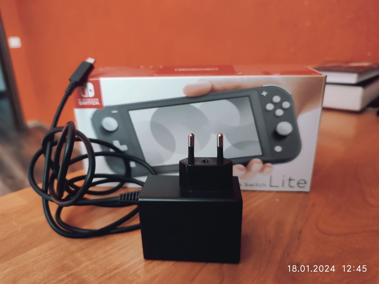 Срочно продам Nintendo switch lite Нинтендо свитч лайт