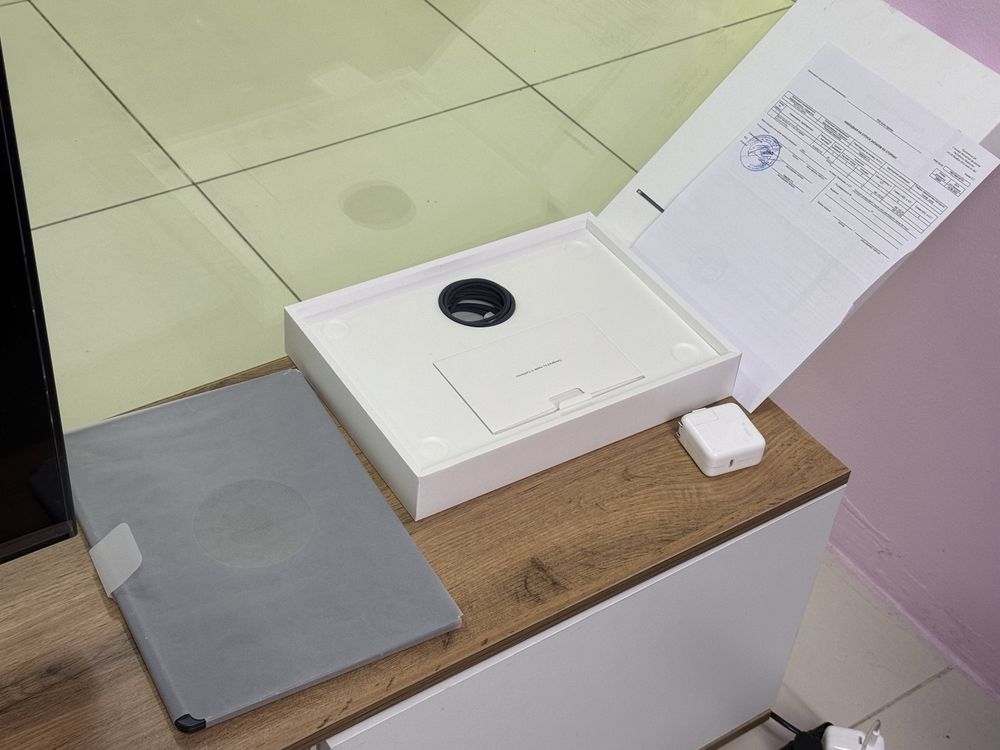 Срочно Apple MacBook Air 13.6 Chip M2 2023 Midnight темно-синий макбук