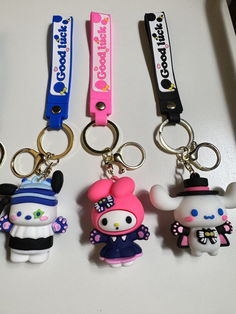 Новые и милые и популярные брелки с персонажами Sanrio