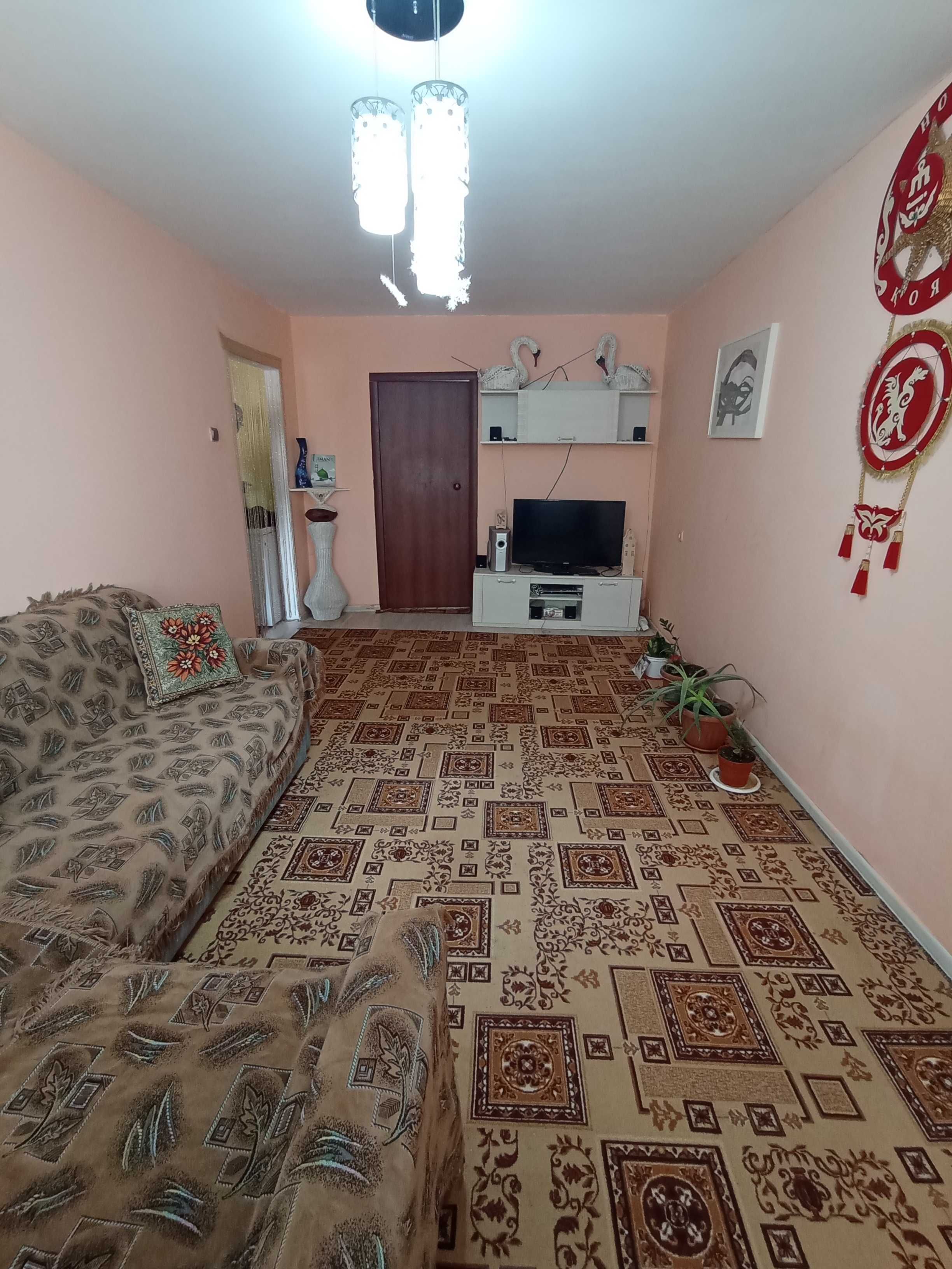 Продам 2 комн. квартиру в Уральске