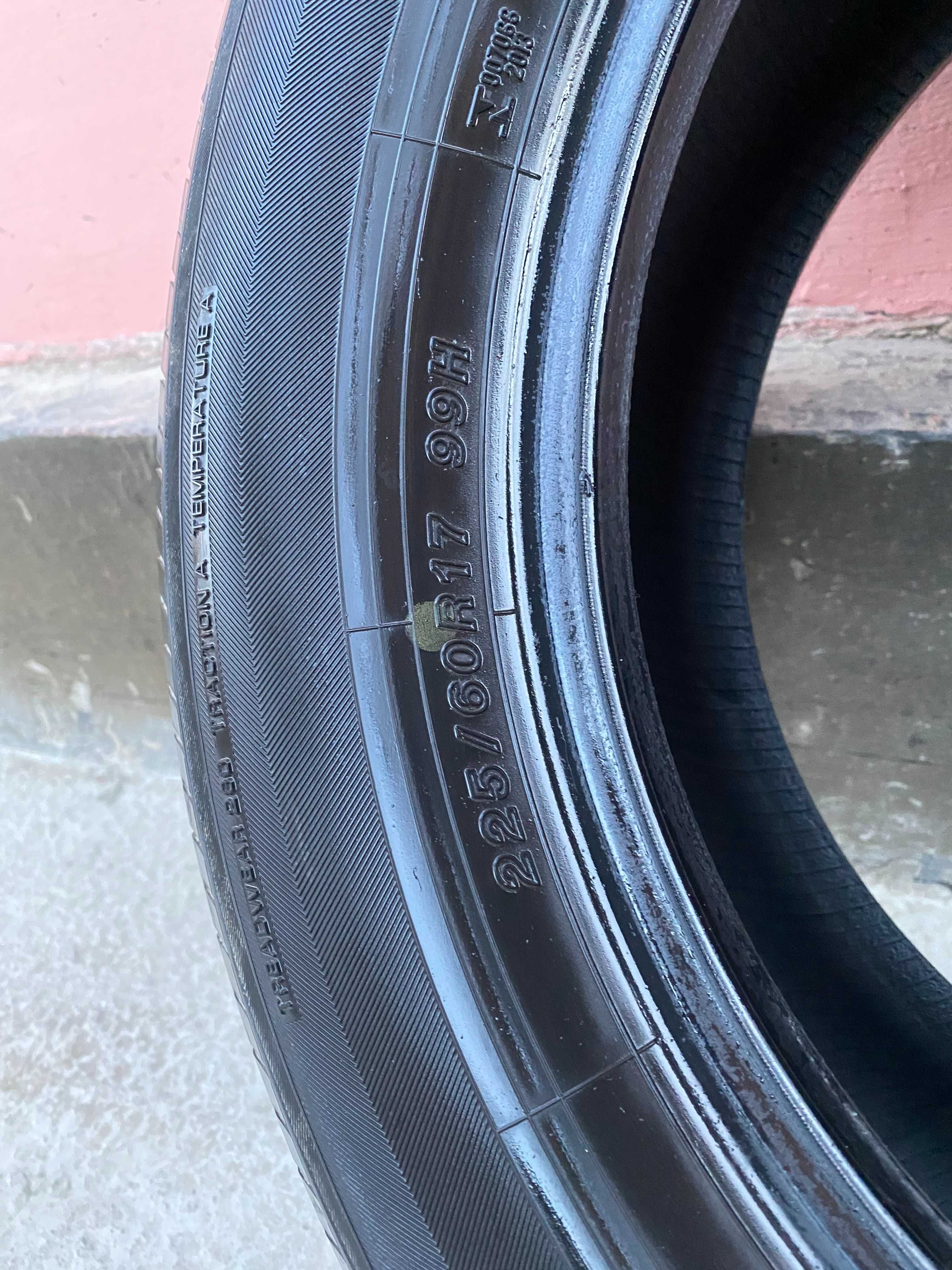 Автошины б/у летние 225/60 R17 , 215/45 R17