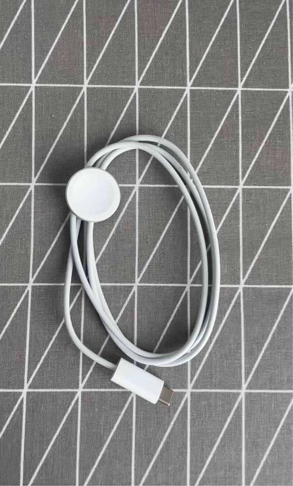 Продам  Apple Watch Series 8 41 мм Stainless Steel (срочно)