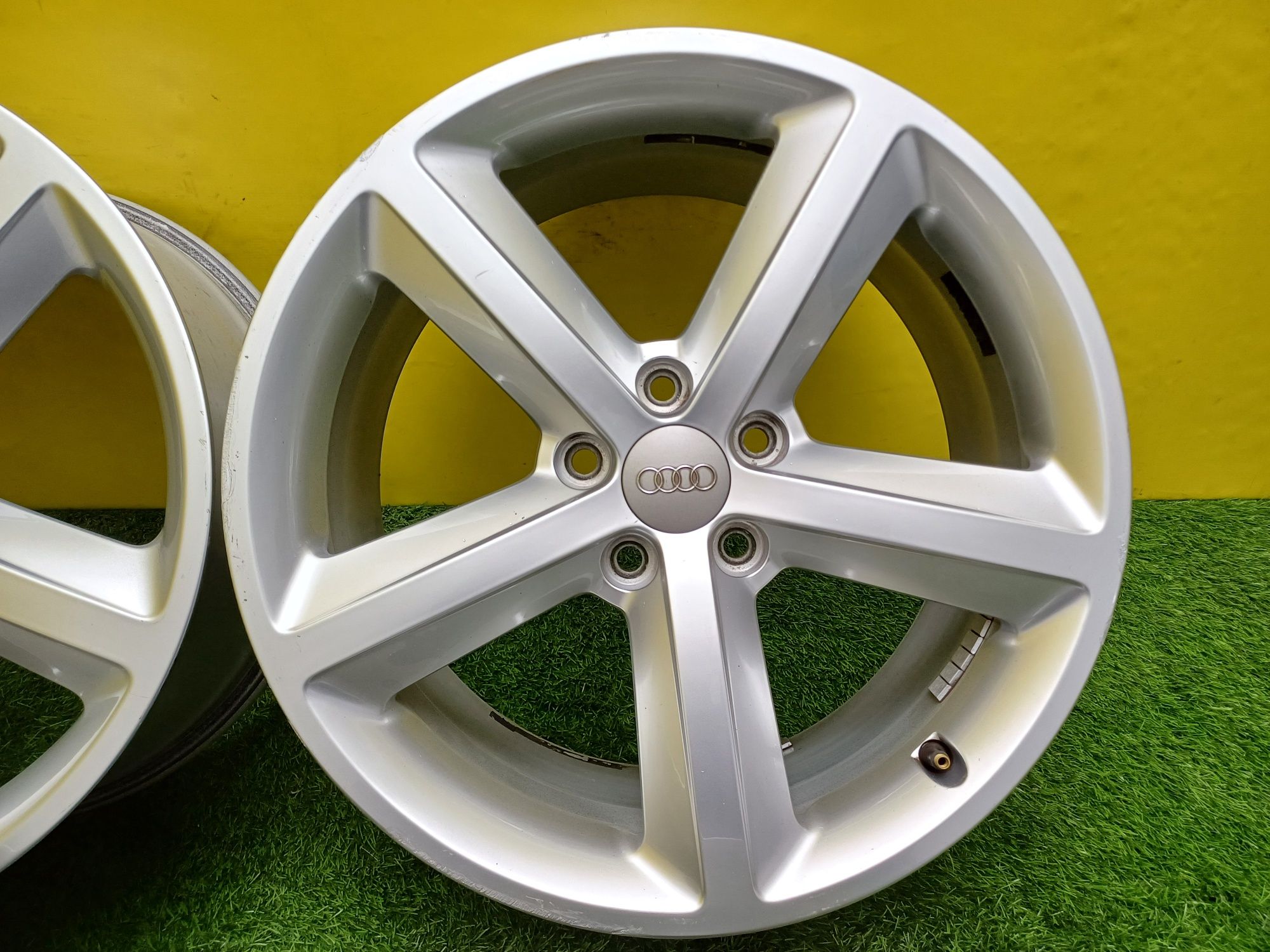 Диски R18 5x112 на Audi и другие.