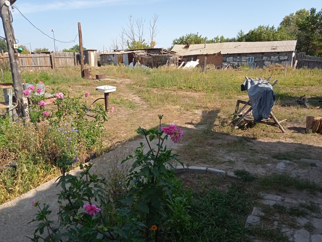 Продам большой ДОМ, бревенчатый добротный ДОМ, срочно!