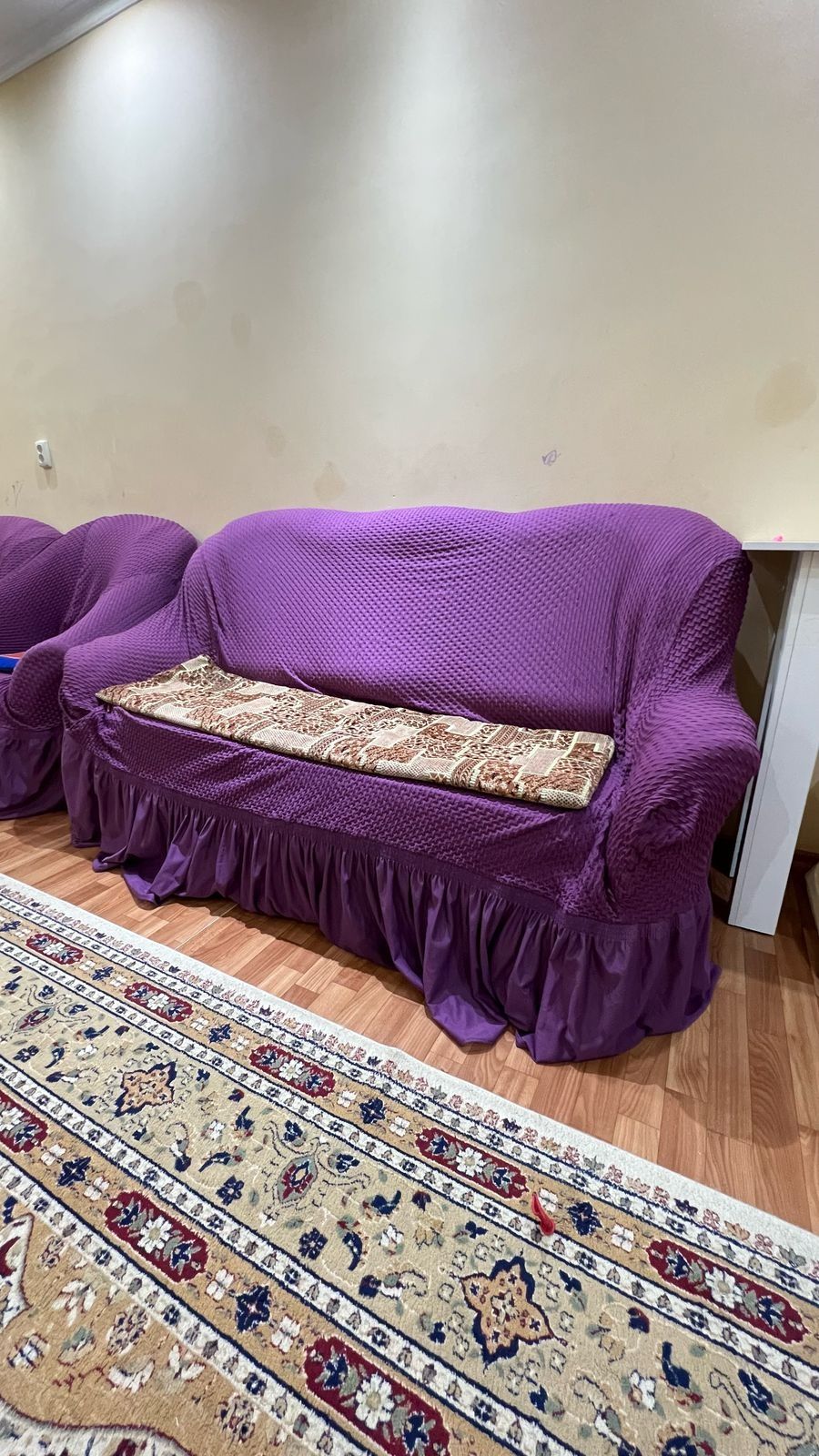 Диван и кресло комплект