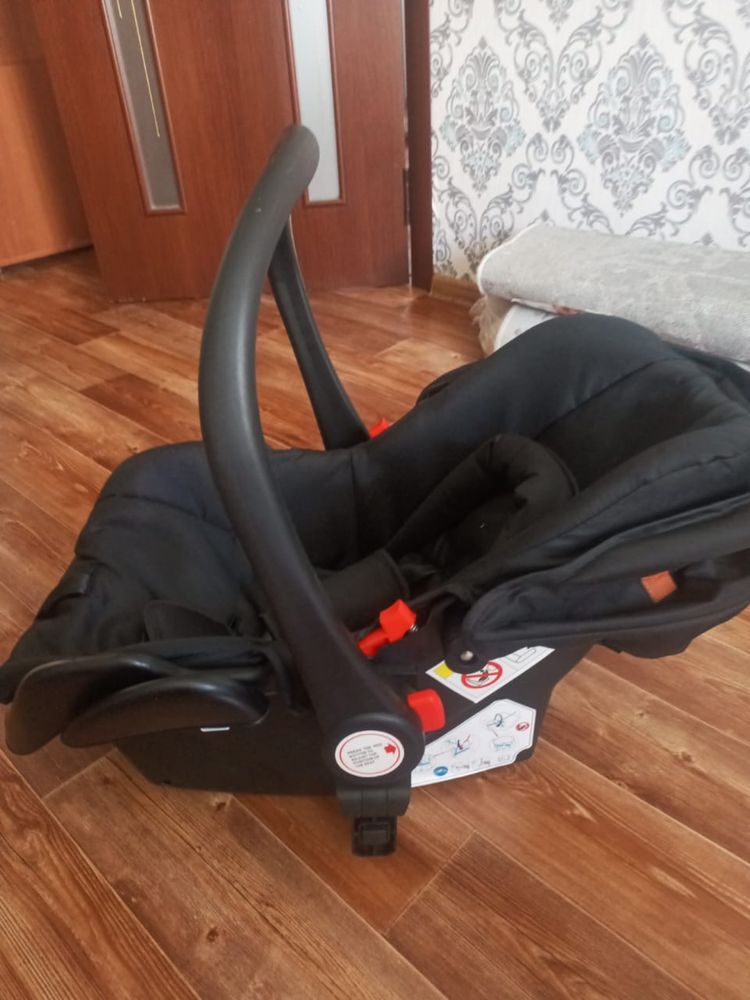 Автокресло срочно продам