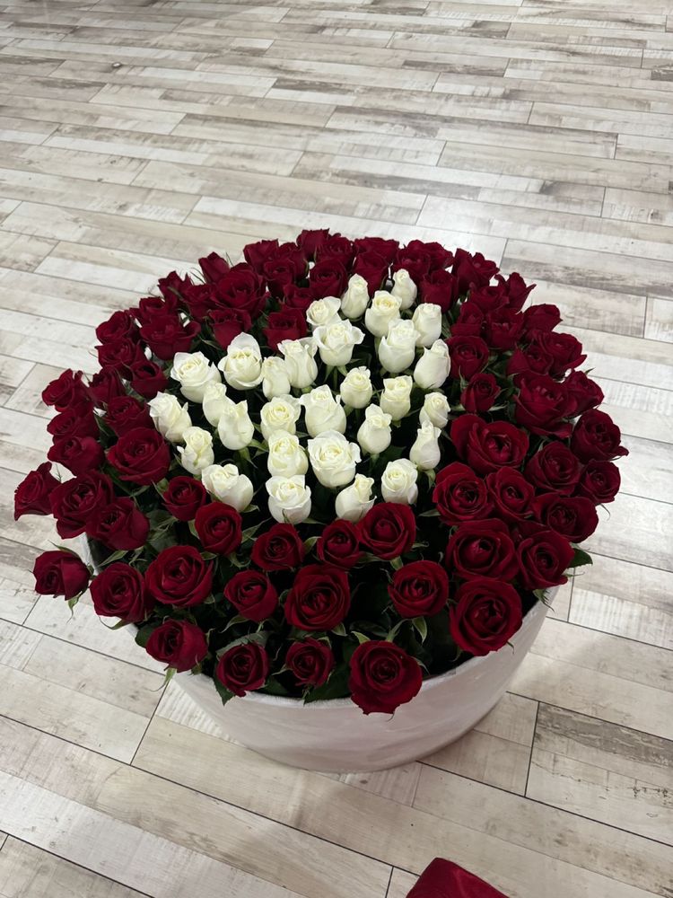 Цветы продаются сегодня сделано