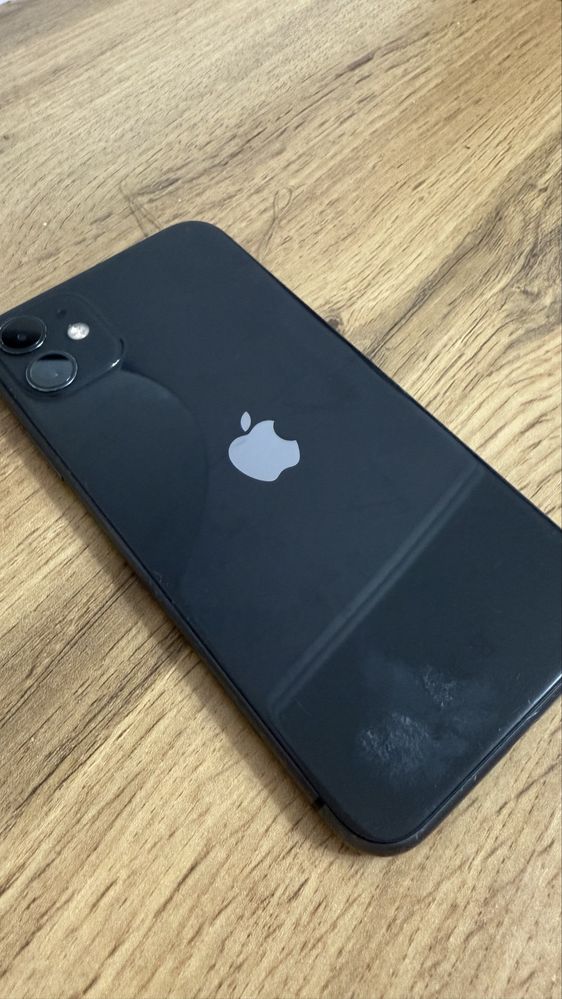 Iphone 11 в хорошем состоянии