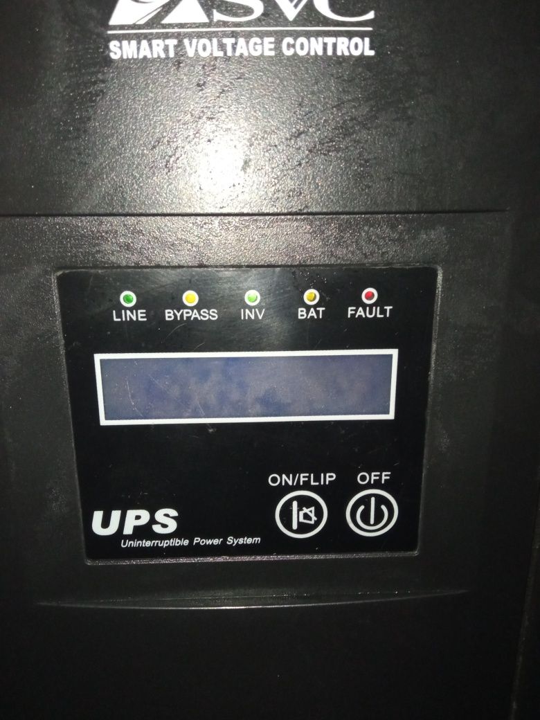Источник бесперебойного питания SVC PT-3K-LCD, 3000VA/2100W,выход 220В