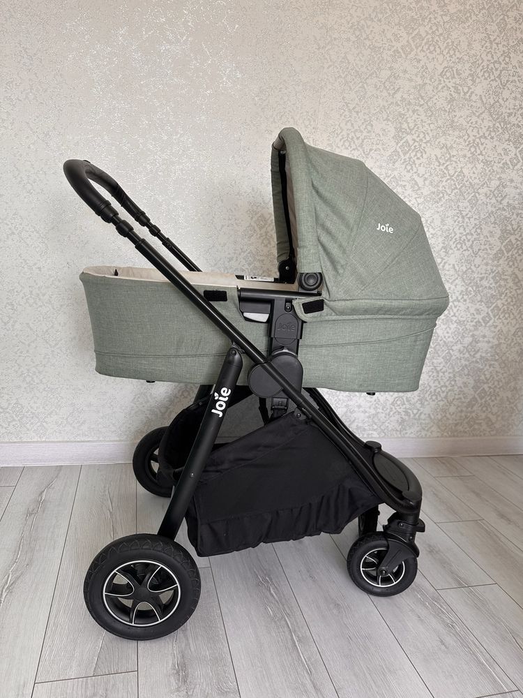 Срочно продам коляску Joie Versatrax и в подарок отдам люльку!