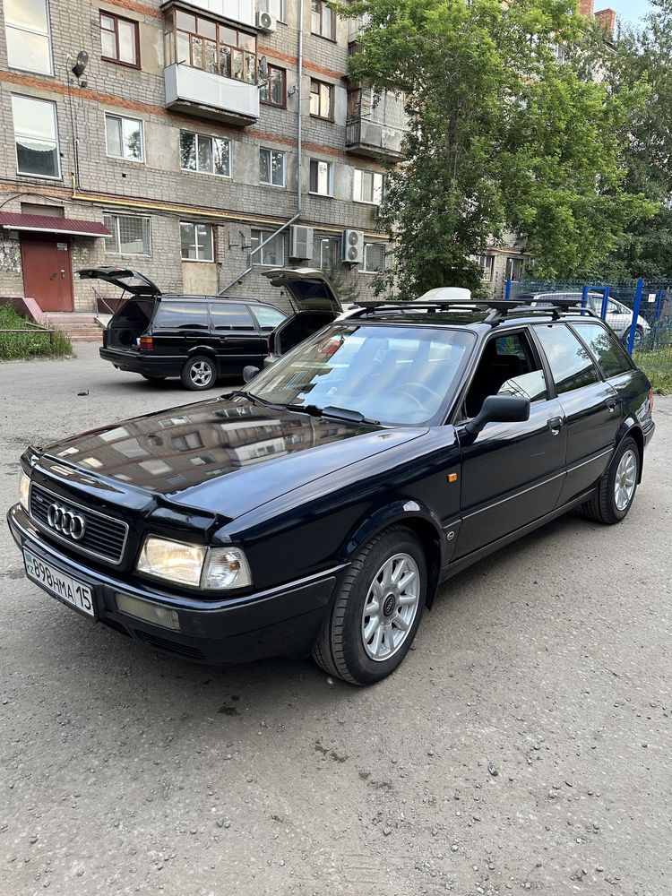 Продам ауди 80 б4 в хорошем состояний 2.0 обьем инжектор