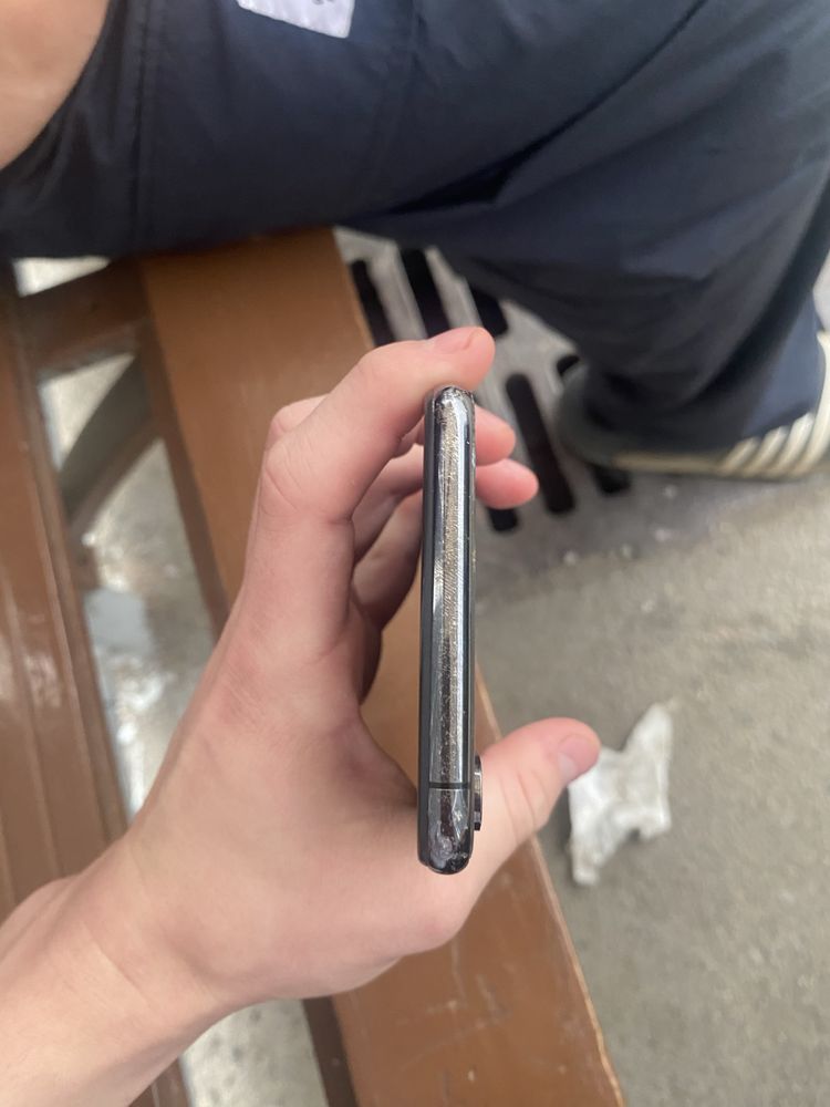 продаю айфон хс макс 64гб