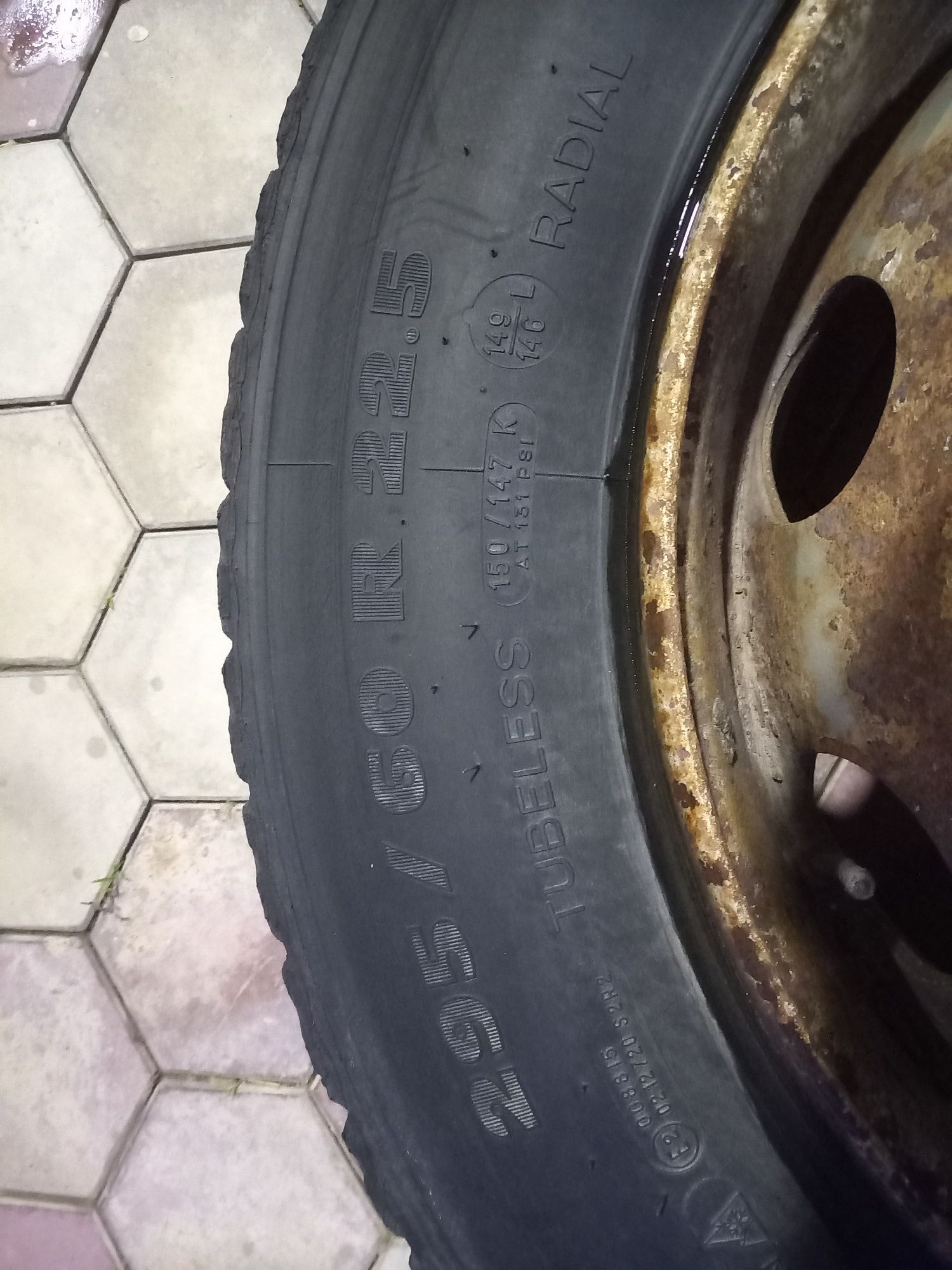 Грузовая шина Michelin 295/60R22.5