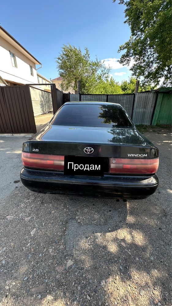 Продам машину тойта виндом, обмен можно