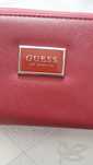 Кошелёк Guess красного цвета