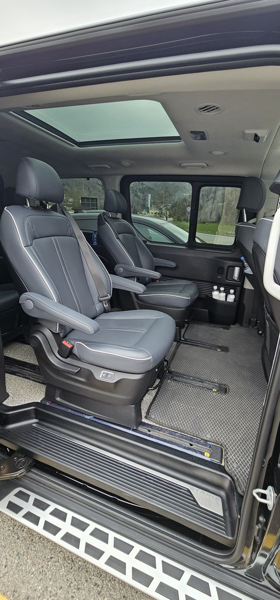 Hyundai Staria 8 мест трансфер Алматы аренда с водителем экскурсии тур
