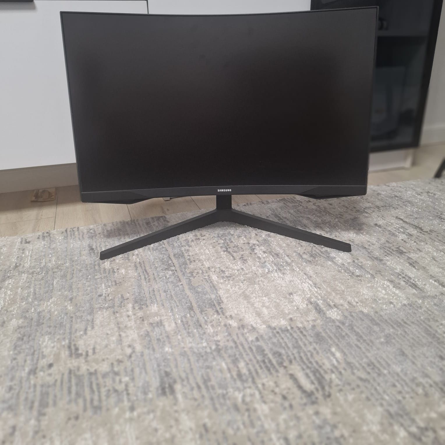 Монитор Samsung Odyssey G5 27дм/2к/144