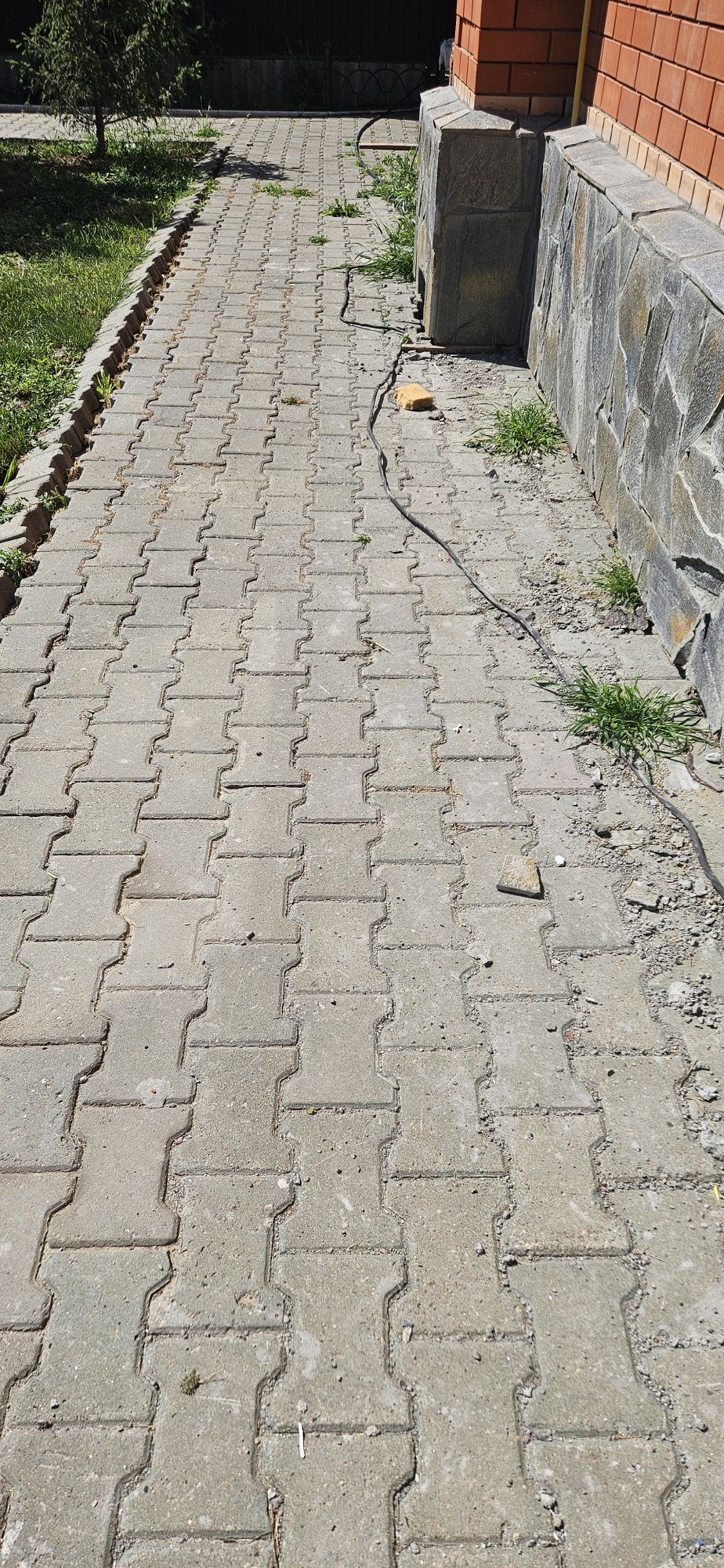 Продам брусчатку 160 кв м. Самовывоз , самосьем